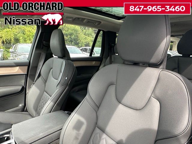 2025 Volvo XC90 B6 Plus 7-Seater — photo 12 of 22