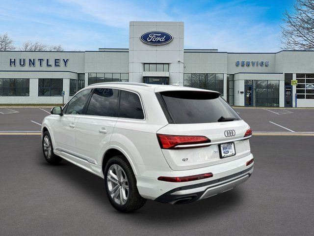 2025 Audi Q7 55 Premium Plus — photo 7 of 34
