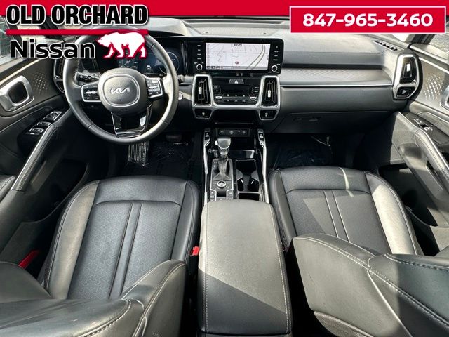 2023 Kia Sorento SX — photo 15 of 22