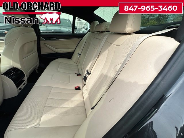 2023 BMW 5 Series 530i xDrive — photo 14 of 23