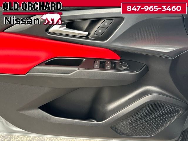 2025 Chevrolet Equinox EV RS — photo 10 of 22