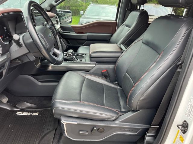 2023 Ford F-150 Lariat — photo 14 of 30