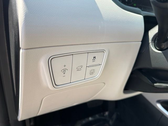 2024 Hyundai Tucson Hybrid Limited — photo 25 of 40