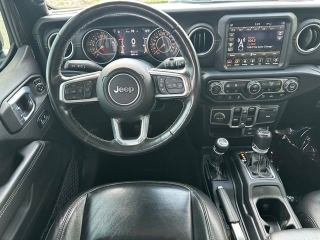 2021 Jeep Wrangler Unlimited Sahara — photo 14 of 28