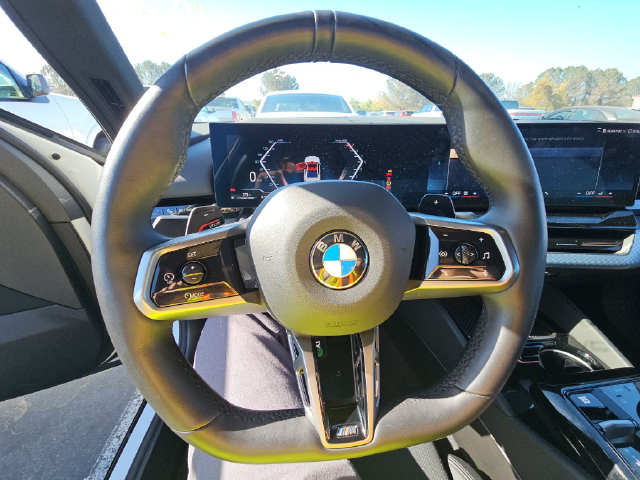 2026 BMW 5 Series 530i xDrive — photo 7 of 9
