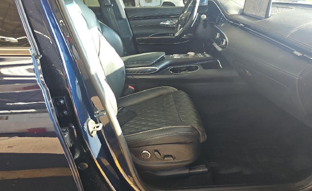 2023 Genesis GV70 3.5T Sport — photo 6 of 7
