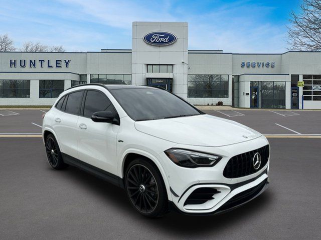 2025 Mercedes-Benz GLA GLA 35 AMG — photo 2 of 30