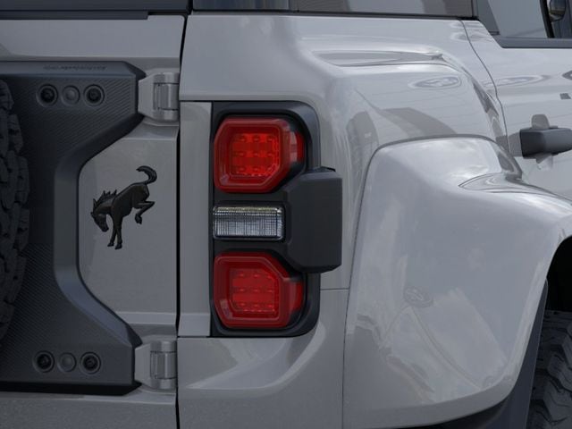 2026 Ford Bronco Raptor — photo 24 of 58