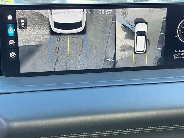 2023 Genesis GV80 3.5T — photo 30 of 38