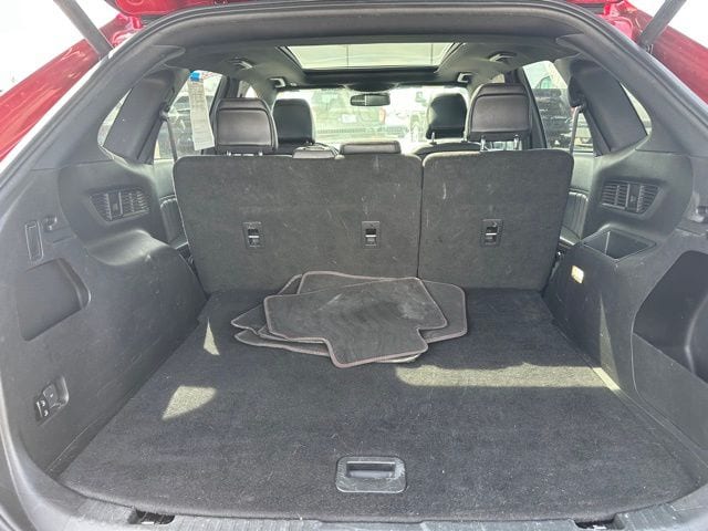 2023 Ford Edge ST-Line — photo 9 of 26