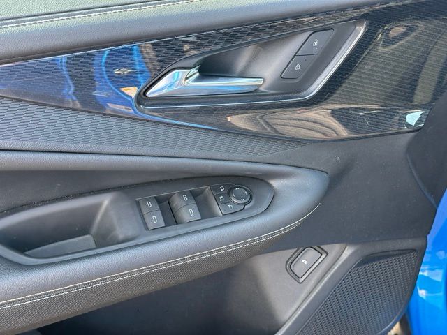 2024 Chevrolet Blazer EV LT — photo 19 of 29