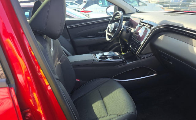 2022 Hyundai Tucson Limited — photo 6 of 7