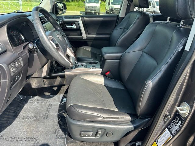 2022 Toyota 4Runner Limited — photo 18 of 31