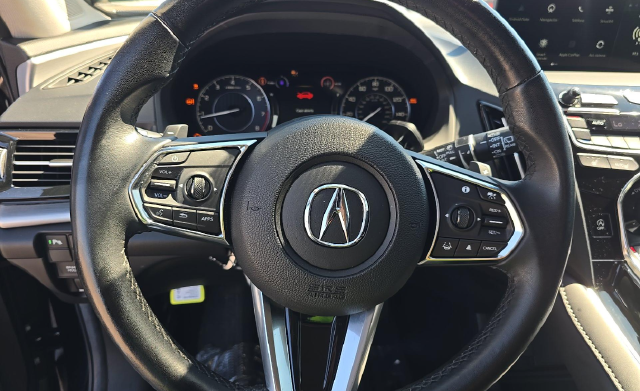 2025 Acura RDX Technology Package — photo 6 of 7