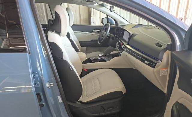 2026 Kia Sportage Hybrid SX Prestige — photo 6 of 8