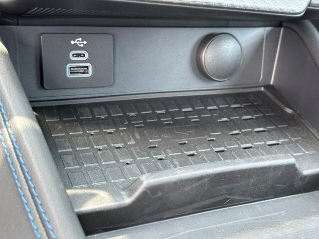 2024 Ford Mustang Dark Horse — photo 19 of 27