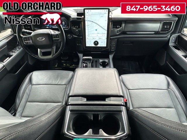 2023 Ford F-150 Lightning Lariat — photo 17 of 24