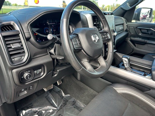 2023 Ram 1500 Laramie — photo 19 of 33