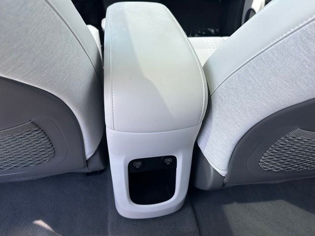 2024 Hyundai IONIQ 5 Limited — photo 19 of 38