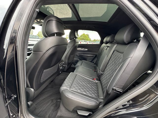 2023 Genesis GV70 3.5T Sport — photo 16 of 37