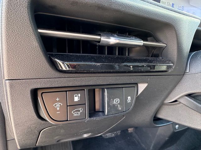 2024 Kia EV6 Wind — photo 19 of 27