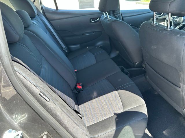 2025 Nissan Leaf S — photo 10 of 24