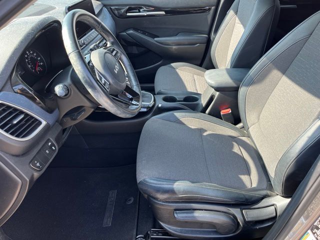 2022 Kia Seltos S — photo 15 of 24