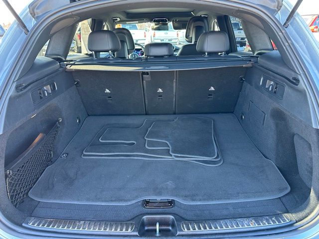 2025 Mercedes-Benz GLC GLC 300 — photo 11 of 30