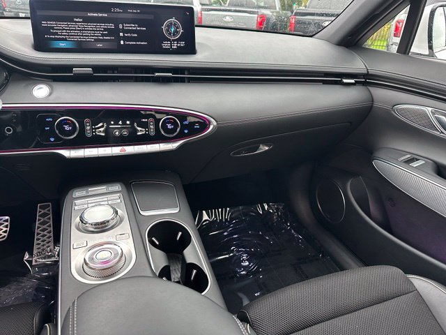 2023 Genesis GV70 2.5T — photo 20 of 41