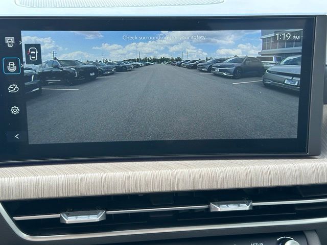 2025 Hyundai Sonata Hybrid Limited — photo 33 of 40