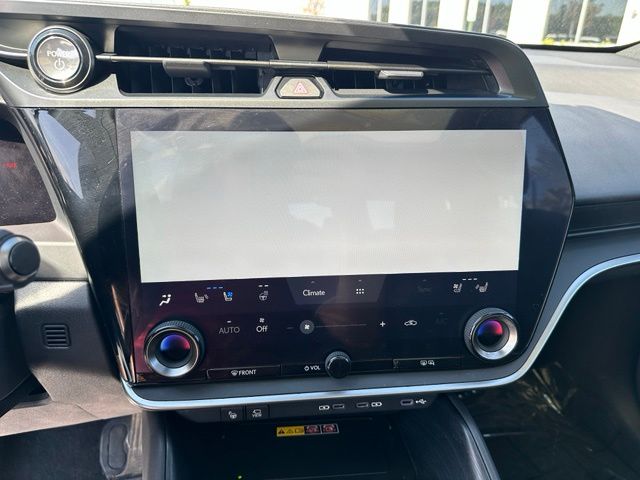 2023 LEXUS RZ 450e Luxury — photo 27 of 32