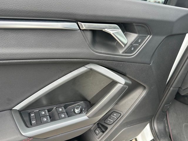 2025 Audi Q3 Premium Plus — photo 20 of 30
