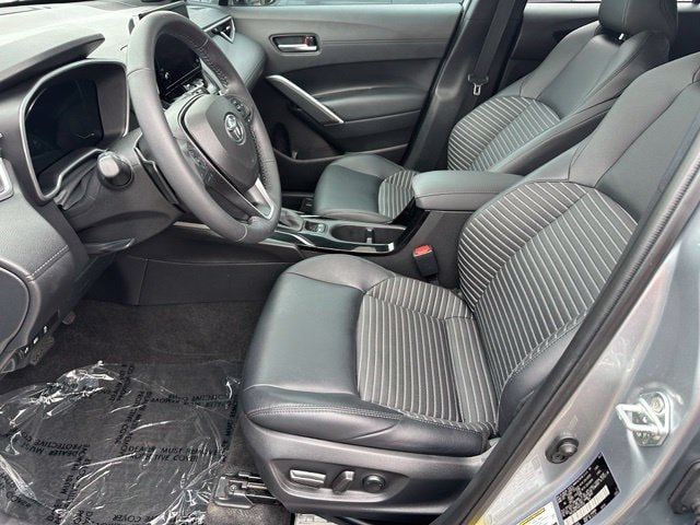 2023 Toyota Corolla Cross Hybrid XSE — photo 19 of 31