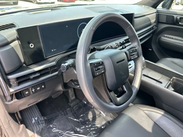 2024 Hyundai Santa Fe Calligraphy — photo 26 of 49
