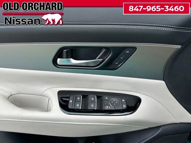 2025 Nissan Murano SL — photo 9 of 22