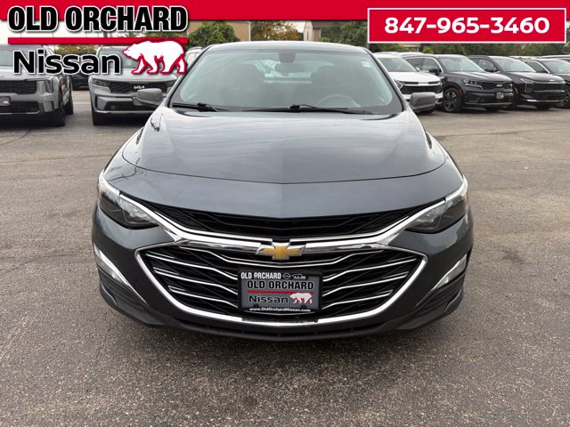 2019 Chevrolet Malibu LS — photo 2 of 13