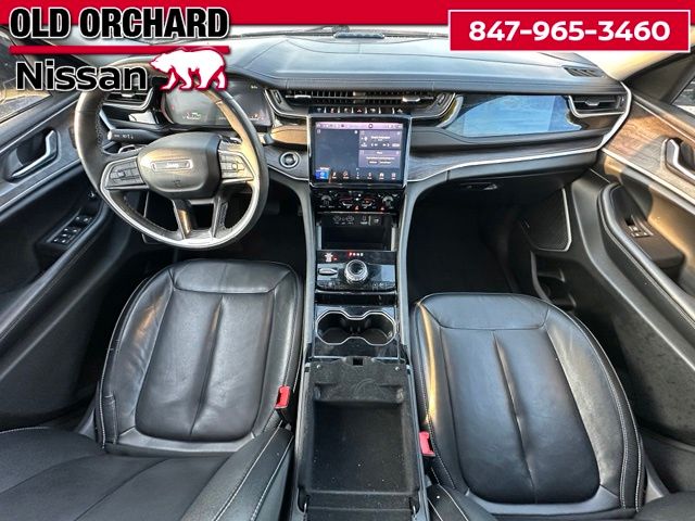 2022 Jeep Grand Cherokee 4xe — photo 16 of 22