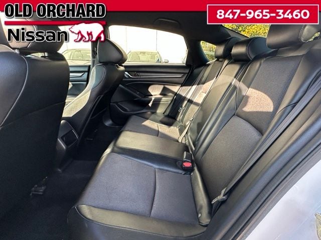 2018 Honda Accord Sport — photo 14 of 21