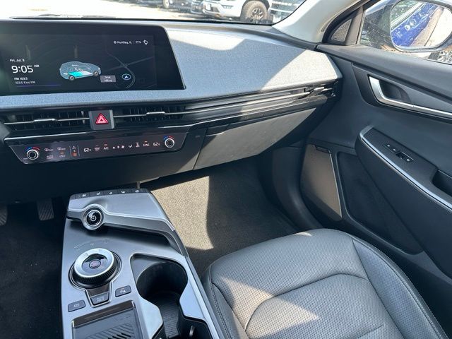 2024 Kia EV6 Wind — photo 15 of 31
