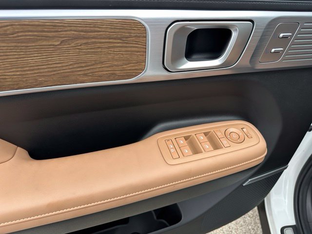 2026 Hyundai Santa Fe Hybrid Calligraphy — photo 27 of 49