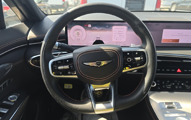 2026 Genesis GV70 3.5T Sport Advanced — photo 7 of 9