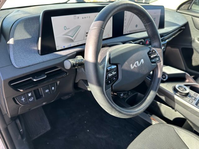 2024 Kia EV6 Wind — photo 20 of 27