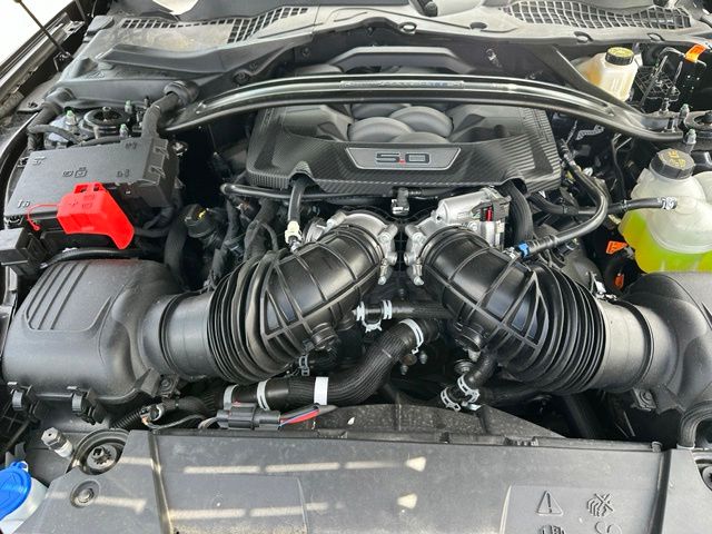 2024 Ford Mustang Dark Horse — photo 9 of 27