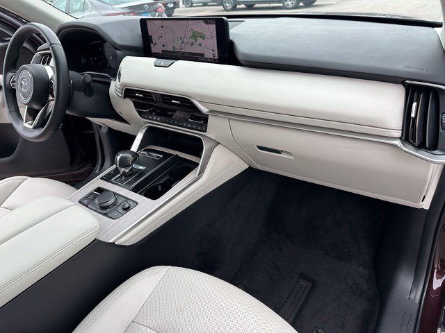 2024 Mazda CX-90 Phev Premium Plus — photo 11 of 36