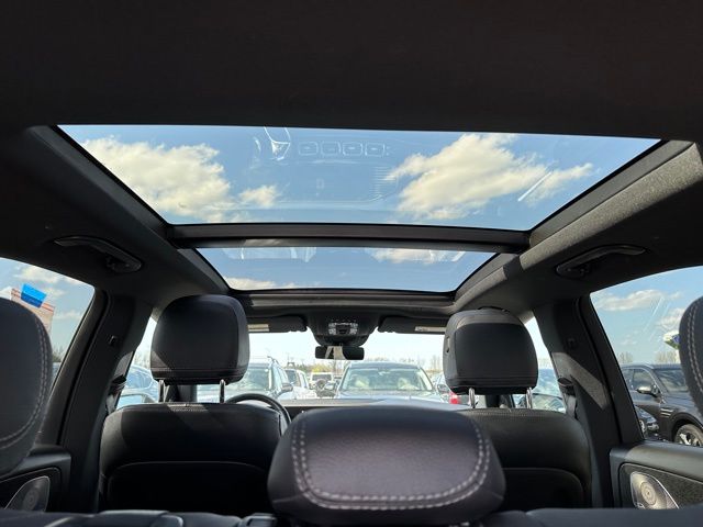 2025 Mercedes-Benz GLE GLE 350 — photo 13 of 33
