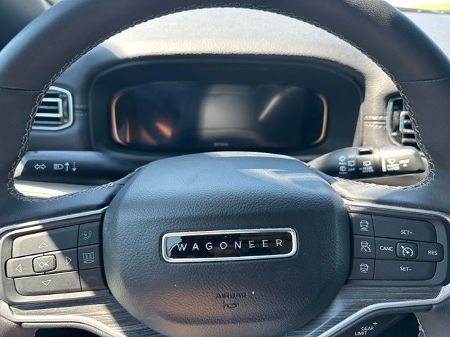 2024 Jeep Wagoneer Series II — photo 27 of 35