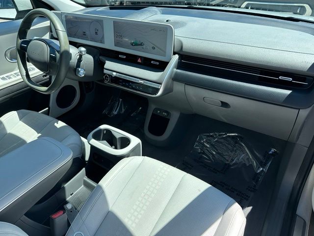 2024 Hyundai IONIQ 5 Limited — photo 10 of 39