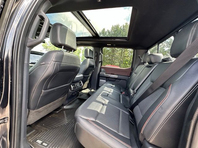 2023 Ford F-150 Lariat — photo 11 of 25