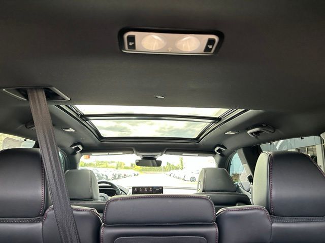 2024 Acura MDX A-Spec — photo 13 of 32