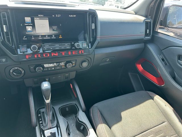 2025 Nissan Frontier PRO-4X — photo 14 of 43